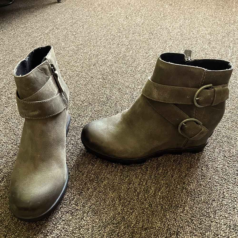 Sorel booties